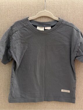 Zara Kids Short Sleeve Tee in Charcoal Grayish Blue